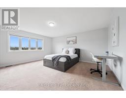 201 MCFARLANE CRESCENT - 39