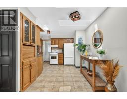81 CHELTONWOOD AVENUE - 17