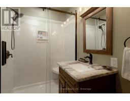 293 WELLINGTON STREET S - 25