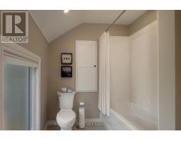 293 WELLINGTON STREET S - 31