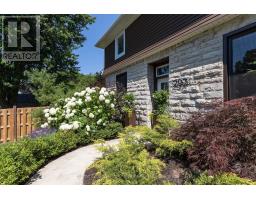293 WELLINGTON STREET S - 4