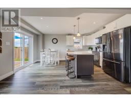 122 HALLIDAY DRIVE - 11