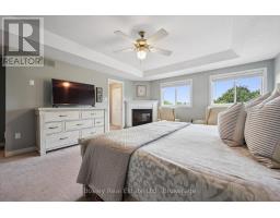 37 MUNROE CRESCENT - 19