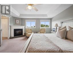 37 MUNROE CRESCENT - 22