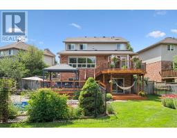 37 MUNROE CRESCENT - 37