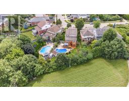37 MUNROE CRESCENT - 47