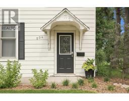 504 MAPLE STREET - 43