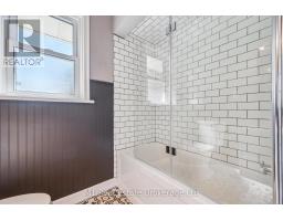 21 GLADSTONE AVENUE - 34