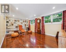 21 GLADSTONE AVENUE - 35