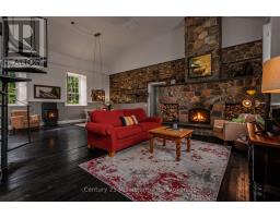 424043 CONCESSION 6 - 10