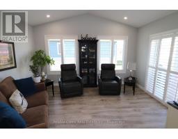 179 LAKE BREEZE DRIVE - 14
