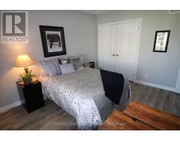 179 LAKE BREEZE DRIVE - 24
