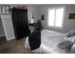 179 LAKE BREEZE DRIVE - 25
