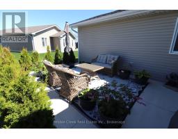 179 LAKE BREEZE DRIVE - 29