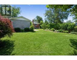 95 MOUNTFORD DRIVE - 14