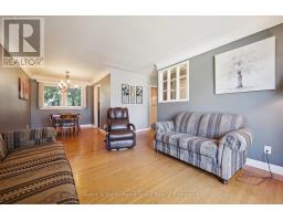 14 SKOV CRESCENT - 12