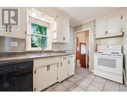 14 SKOV CRESCENT - 16