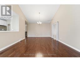 18 - 518 BLUE JAY DRIVE - 17