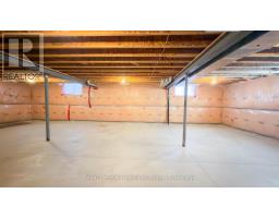 18 - 518 BLUE JAY DRIVE - 30