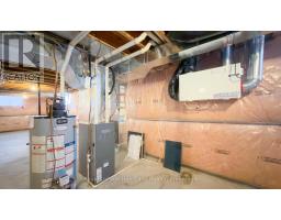 18 - 518 BLUE JAY DRIVE - 33