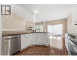 18 - 518 BLUE JAY DRIVE - 9