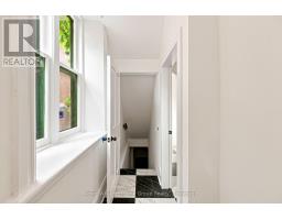 7 WATERLOO AVENUE - 40
