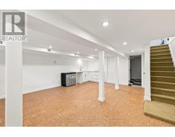 7 WATERLOO AVENUE - 41