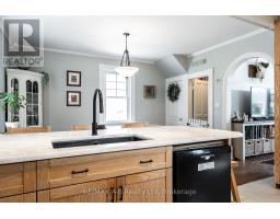 104 ONTARIO STREET S - 21