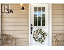 104 ONTARIO STREET S - 4