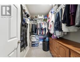 237 LAKE BREEZE DRIVE - 18
