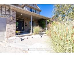 8 ZADUK PLACE - 3
