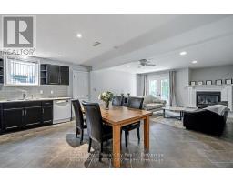 8 ZADUK PLACE - 32