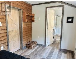 924 SAUGEEN STREET - 32