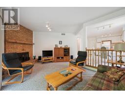 8 MOLLISON COURT - 14