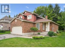 8 MOLLISON COURT - 2