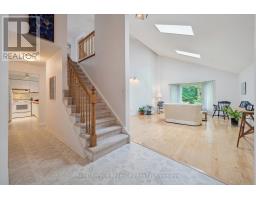 8 MOLLISON COURT - 4