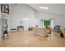 8 MOLLISON COURT - 8