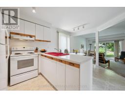 8 MOLLISON COURT - 9
