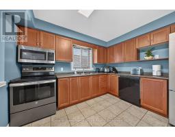 479 DOON S DRIVE E - 11