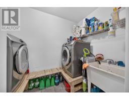 479 DOON S DRIVE E - 17
