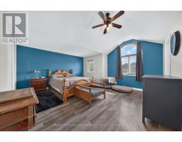 479 DOON S DRIVE E - 19