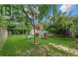 479 DOON S DRIVE E - 32