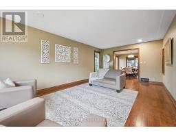 32 SUNSET DRIVE - 10