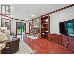 32 SUNSET DRIVE - 12