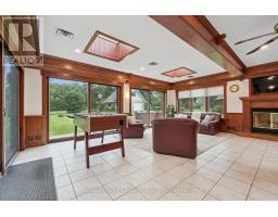 32 SUNSET DRIVE - 16