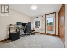 32 SUNSET DRIVE - 21