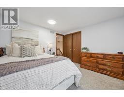 32 SUNSET DRIVE - 23