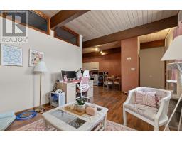 77 MONTREAL STREET - 9