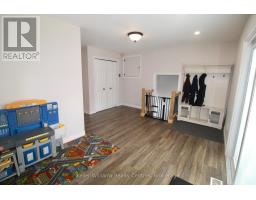 589 8TH AVENUE - 21