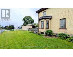 33 PRINCESS STREET E - 36